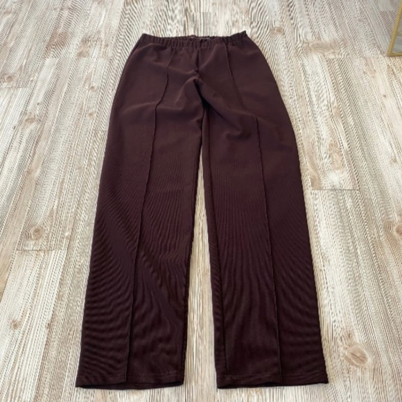 Pants - Women’s high rise brown straight leg pants size small